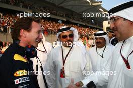 14.11.2010 Abu Dhabi, Abu Dhabi,  Christian Horner (GBR), Red Bull Racing, Sporting Director - Formula 1 World Championship, Rd 19, Abu Dhabi Grand Prix, Sunday Pre-Race Grid