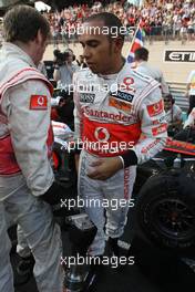 14.11.2010 Abu Dhabi, Abu Dhabi,  Lewis Hamilton (GBR), McLaren Mercedes  - Formula 1 World Championship, Rd 19, Abu Dhabi Grand Prix, Sunday Pre-Race Grid
