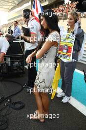 14.11.2010 Abu Dhabi, Abu Dhabi,  Nicole Scherzinger (USA), Singer in the Pussycat Dolls and girlfriend of Lewis Hamilton (GBR)  - Formula 1 World Championship, Rd 19, Abu Dhabi Grand Prix, Sunday Pre-Race Grid