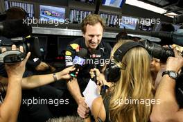 14.11.2010 Abu Dhabi, Abu Dhabi,  Christian Horner (GBR), Red Bull Racing, Sporting Director  - Formula 1 World Championship, Rd 19, Abu Dhabi Grand Prix, Sunday Podium