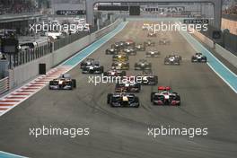 14.11.2010 Abu Dhabi, Abu Dhabi,  Start of the race, Sebastian Vettel (GER), Red Bull Racing - Formula 1 World Championship, Rd 19, Abu Dhabi Grand Prix, Sunday Race