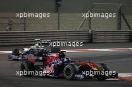 14.11.2010 Abu Dhabi, Abu Dhabi,  Sébastien Buemi (SUI), Scuderia Toro Rosso - Formula 1 World Championship, Rd 19, Abu Dhabi Grand Prix, Sunday Race
