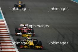 14.11.2010 Abu Dhabi, Abu Dhabi,  Vitaly Petrov (RUS), Renault F1 Team  - Formula 1 World Championship, Rd 19, Abu Dhabi Grand Prix, Sunday Race