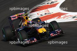 13.11.2010 Abu Dhabi, Abu Dhabi,  Mark Webber (AUS), Red Bull Racing - Formula 1 World Championship, Rd 19, Abu Dhabi Grand Prix, Saturday Practice