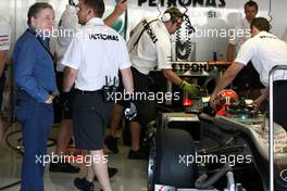 13.11.2010 Abu Dhabi, Abu Dhabi,  Jean Todt (FRA), FIA president, Michael Schumacher (GER), Mercedes GP Petronas - Formula 1 World Championship, Rd 19, Abu Dhabi Grand Prix, Saturday Practice