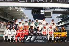 14.11.2010 Abu Dhabi, Abu Dhabi,  End of season drivers photo - Formula 1 World Championship, Rd 19, Abu Dhabi Grand Prix, Sunday