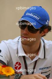 14.11.2010 Abu Dhabi, Abu Dhabi,  Bruno Senna (BRA), Hispania Racing F1 Team, HRT - Formula 1 World Championship, Rd 19, Abu Dhabi Grand Prix, Sunday