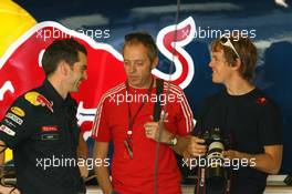 11.11.2010 Abu Dhabi, Abu Dhabi,  Sebastian Vettel (GER), Red Bull Racing with a digital camera - Formula 1 World Championship, Rd 19, Abu Dhabi Grand Prix, Thursday