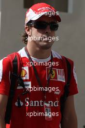 11.11.2010 Abu Dhabi, Abu Dhabi,  Fernando Alonso (ESP), Scuderia Ferrari - Formula 1 World Championship, Rd 19, Abu Dhabi Grand Prix, Thursday