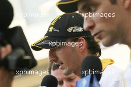 11.11.2010 Abu Dhabi, Abu Dhabi,  Robert Kubica (POL), Renault F1 Team and Vitaly Petrov (RUS), Renault F1 Team  - Formula 1 World Championship, Rd 19, Abu Dhabi Grand Prix, Thursday