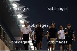 11.11.2010 Abu Dhabi, Abu Dhabi,  Sebastian Vettel (GER), Red Bull Racing, walks the circuit - Formula 1 World Championship, Rd 19, Abu Dhabi Grand Prix, Thursday