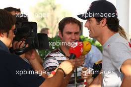 11.11.2010 Abu Dhabi, Abu Dhabi,  Mark Webber (AUS), Red Bull Racing - Formula 1 World Championship, Rd 19, Abu Dhabi Grand Prix, Thursday