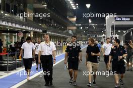 11.11.2010 Abu Dhabi, Abu Dhabi,  Sebastian Vettel (GER), Red Bull Racing, walks the circuit - Formula 1 World Championship, Rd 19, Abu Dhabi Grand Prix, Thursday