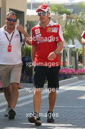 11.11.2010 Abu Dhabi, Abu Dhabi,  Fernando Alonso (ESP), Scuderia Ferrari - Formula 1 World Championship, Rd 19, Abu Dhabi Grand Prix, Thursday