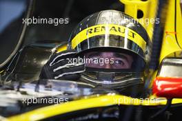 02.02.2010 Valencia, Spain,  Robert Kubica (POL), Renault F1 Team - Formula 1 Testing, Valencia