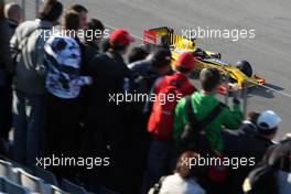 02.02.2010 Valencia, Spain,  Robert Kubica (POL), Renault F1 Team, R30 - Formula 1 Testing, Valencia