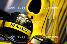 02.02.2010 Valencia, Spain,  Robert Kubica (POL), Renault F1 Team - Formula 1 Testing, Valencia