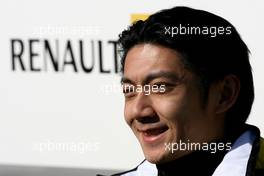 02.02.2010 Valencia, Spain,  Ho-Pin Tung (CHN), Test Driver, Renault F1 Team  - Formula 1 Testing, Valencia