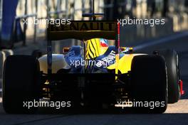 03.02.2010 Valencia, Spain,  Vitaly Petrov (RUS), Renault F1 Team  - Formula 1 Testing, Valencia