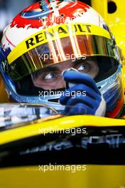 03.02.2010 Valencia, Spain,  Vitaly Petrov (RUS), Renault F1 Team  - Formula 1 Testing, Valencia