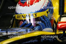 03.02.2010 Valencia, Spain,  Vitaly Petrov (RUS), Renault F1 Team  - Formula 1 Testing, Valencia