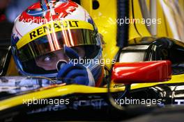 03.02.2010 Valencia, Spain,  Vitaly Petrov (RUS), Renault F1 Team  - Formula 1 Testing, Valencia