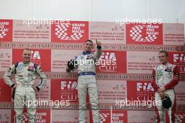 21.11.2010 Macau, China, Podium, 2nd Laurens Vanthoor (BEL) Signature Dallara Volkswagen, 1st Edoardo Mortara (ITA) Signature Dallara Volkswagen, 3rd Valtteri Bottas (FIN) Prema Powerteam Dallara Mercedes - FIA Formula 3 Intercontinal Cup, Macau, China