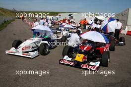 05.06.2010 Zandvoort, The Nederlands,  pre-grid- Formula BMW Europe 2010, Rd 03 & 04, Zandvoort, Practice