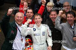 06.06.2010 Zandvoort, The Nederlands,  Racewinner Robin Frijns (NED), Josef Kaufmann Racing  with family and team- Formula BMW Europe 2010, Rd 03 & 04, Zandvoort, Sunday Podium