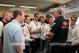 06.06.2010 Zandvoort, The Nederlands,  BMW invited students of the Formula Student Championship to have a look in the Red Bull F1 garage and to have a meet and greet with Sebastian Vettel - Formula BMW Europe 2010, Rd 03 & 04, Zandvoort, Sunday