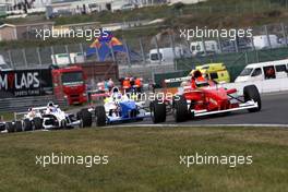 06.06.2010 Zandvoort, The Nederlands,  Timmy Hansen (SWE), Mücke-motorsport leading Jack Harvey (GBR), Fortec Motorsports - Formula BMW Europe 2010, Rd 03 & 04, Zandvoort, Race 3