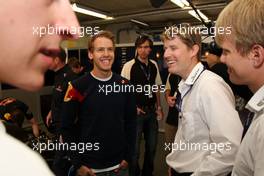 06.06.2010 Zandvoort, The Nederlands,  BMW invited students of the Formula Student Championship to have a look in the Red Bull F1 garage and to have a meet and greet with Sebastian Vettel - Formula BMW Europe 2010, Rd 03 & 04, Zandvoort, Sunday