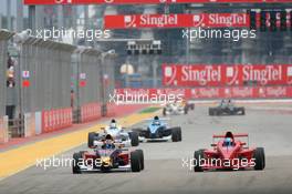 26.09.2010 Singapore, Singapore,  Daniil Kvyat (RUS), Eurointernational and Oscar Tunjo (COL), Meritus - Formula BMW Pacific 2010, Rd 11 & 12, Singapore, Sunday Race