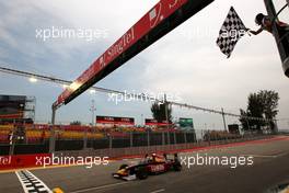 25.09.2010 Singapore, Singapore,  Daniil Kvyat (RUS), Eurointernational - Formula BMW Pacific 2010, Rd 11 & 12, Singapore, Saturday Podium