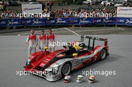 04-11.06.2010 Le Mans, France, Adminstrative Check and Scrutineering,  #7 Audi Sport Team Joest Audi R15: Rinaldo Capello, Tom Kristensen, Allan McNish - 24 Hour of Le Mans 2010