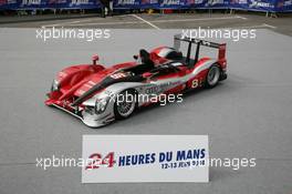 #8 Audi Sport Team Joest Audi R15: Andre Lotterer, Marcel Faessler, Benoit Treluyer  - 24 Hour of Le Mans 2010