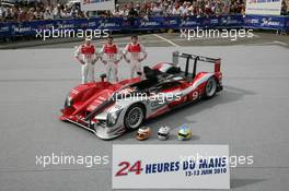 04-11.06.2010 Le Mans, France, Adminstrative Check and Scrutineering,  9 Audi Sport North America Audi R15: Timo Bernhard, Romain Dumas, Mike Rockenfeller - 24 Hour of Le Mans 2010