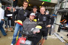 04-11.06.2010 Le Mans, France, Peter Kox, Tomas Enge and Christoffer Nygaard pose with a fan - 24 Hour of Le Mans 2010