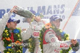 04-11.06.2010 Le Mans, France, LMP1 podium: champagne celebration - 24 Hour of Le Mans 2010