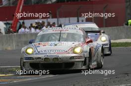 12-13.06.2010 Le Mans, France, #76 Imsa Performance Matmut Porsche 911 GT3 RSR: Raymond Narac, Patrick Pilet, Patrick Long - 24 Hour of Le Mans 2010