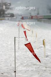 08.01.2011, Oberhof, Germany (GER): Biathlon Feature: Strong winds in Oberhof - IBU world cup biathlon, sprint women, Oberhof (GER). www.xpb.cc. © Manzoni/xpb.cc. Every downloaded picture is fee-liable.