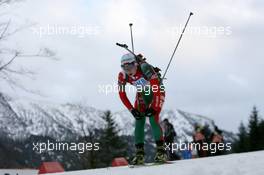 15.01.2011, Ruhpolding, Germany (GER): Darya Domracheva (BLR), Fischer, Rottefella, Swix - IBU world cup biathlon, sprint women, Ruhpolding (GER). www.xpb.cc. © Manzoni/xpb.cc. Every downloaded picture is fee-liable.