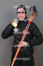 18.03.2011, Khanty-Mansiysk, Russia (RUS): Tina Bachmann (GER), Fischer, Rottefella, Swix, adidas  - IBU world championships biathlon, medals, Khanty-Mansiysk (RUS). www.xpb.cc. © Manzoni/xpb.cc. Every downloaded picture is fee-liable.