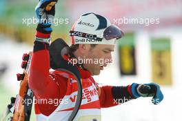 03.03.2011, Khanty-Mansiysk, Russia (RUS): Ole Einar Bjoerndalen (NOR), Madshus, Rottefella, Odlo - IBU world championships biathlon, relay mixed, Khanty-Mansiysk (RUS). www.xpb.cc. © Manzoni/xpb.cc. Every downloaded picture is fee-liable.