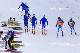 04.03.2011, Khanty-Mansiysk, Russia (RUS): Simon Hallenbarter (SUI), Madshus, Rottefella, KV+, ODLO and a lot of Swedish and french wax technicians - IBU world championships biathlon, training, Khanty-Mansiysk (RUS). www.xpb.cc. Â© Miko/xpb.cc. Every downloaded picture is fee-liable.