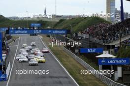 15.05.2011 Zandvoort, The Netherlands,  race start, Bruno Spengler (CAN) Team HWA AMG Mercedes, AMG Mercedes C-Klasse