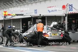 21.10.2011 Hockenheim, Germany, &#xD;Pistopp Jamie Green (GBR), Team HWA, AMG Mercedes C-Klasse - DTM Championship 2011, Round 10, Hockenheim, Friday Practice