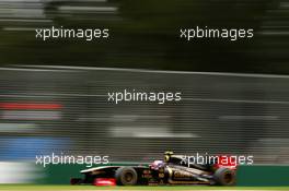 25.03.2011 Melbourne, Australia, Vitaly Petrov (RUS), Lotus Renault GP - Formula 1 World Championship, Rd 01, Australian Grand Prix, Friday Practice