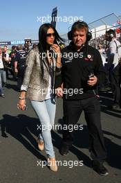 27.03.2011 Melbourne, Australia,  Nicole Scherzinger singer in the Pussycat dolls and girlfriend of Lewis Hamilton (GBR), McLaren Mercedes - Formula 1 World Championship, Rd 01, Australian Grand Prix, Sunday Pre-Race Grid