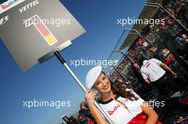 27.03.2011 Melbourne, Australia,  Grid girl - Formula 1 World Championship, Rd 01, Australian Grand Prix, Sunday Grid Girl